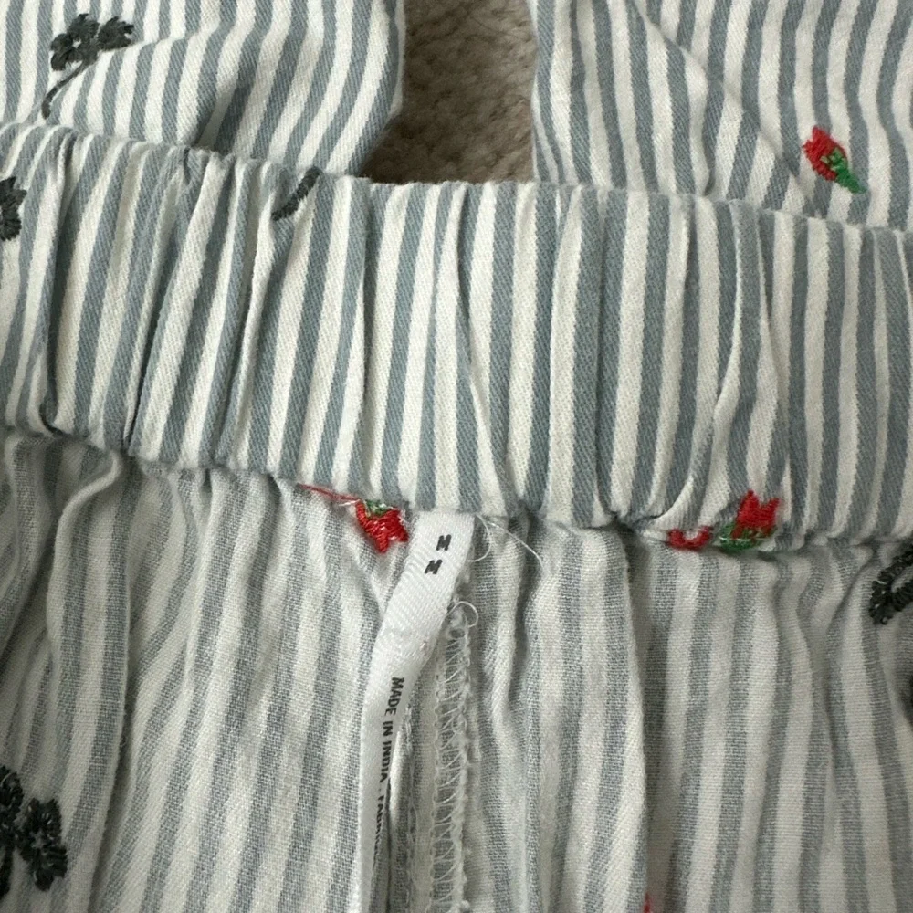 Out From Under Avril Embroidered Boxer Pant Size Medium - Picture 5 of 5